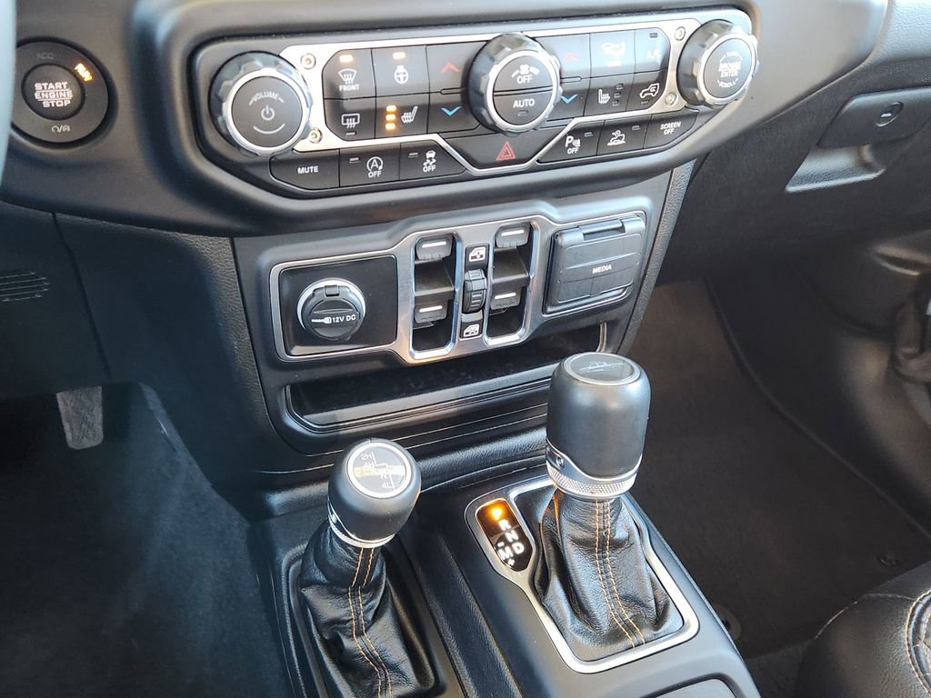 Used 2023 Jeep Gladiator Overland image 21