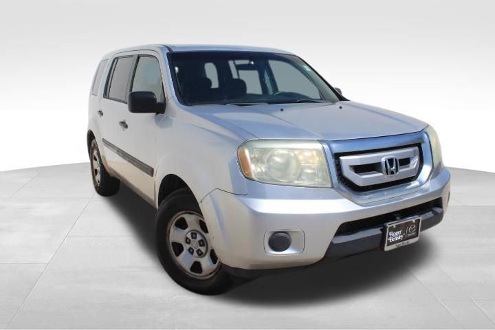 Used 2010 Honda Pilot LX image 2