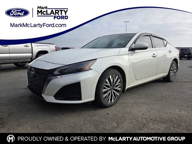 Used 2023 Nissan Altima 2.5 SV AWD/4WD image 1