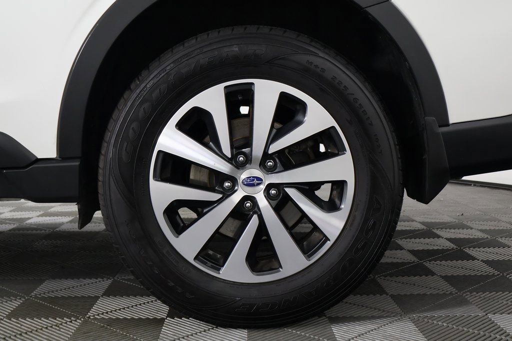 Used 2020 Subaru Outback 2.5i image 16