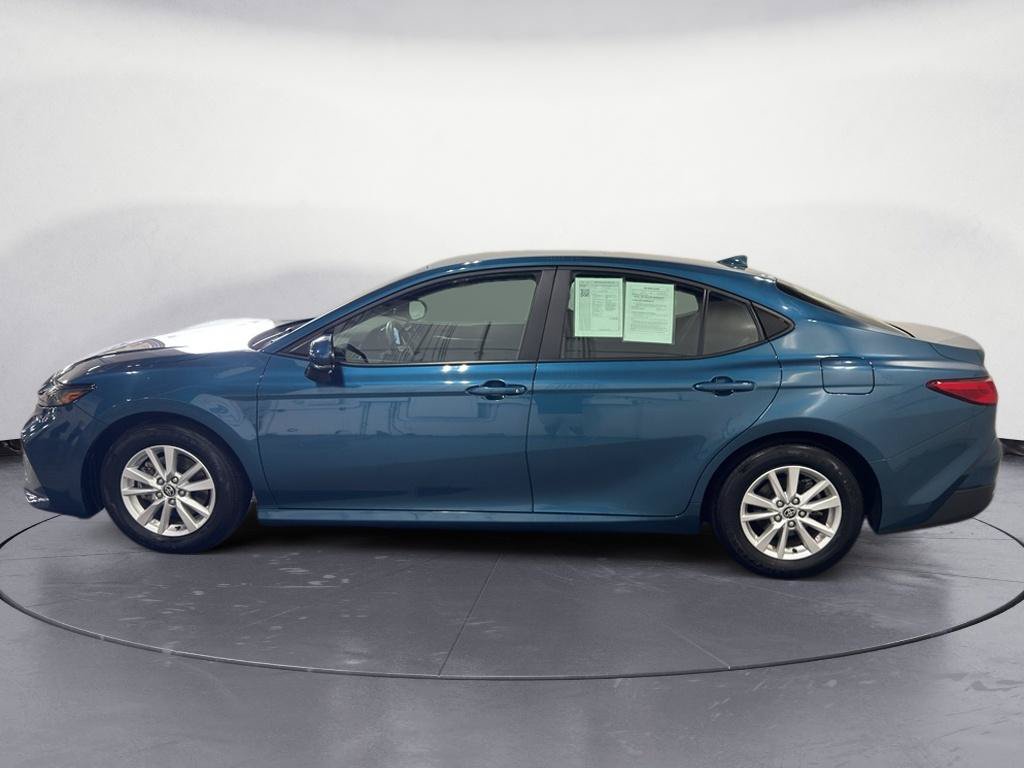 Used 2025 Toyota Camry LE FWD image 9