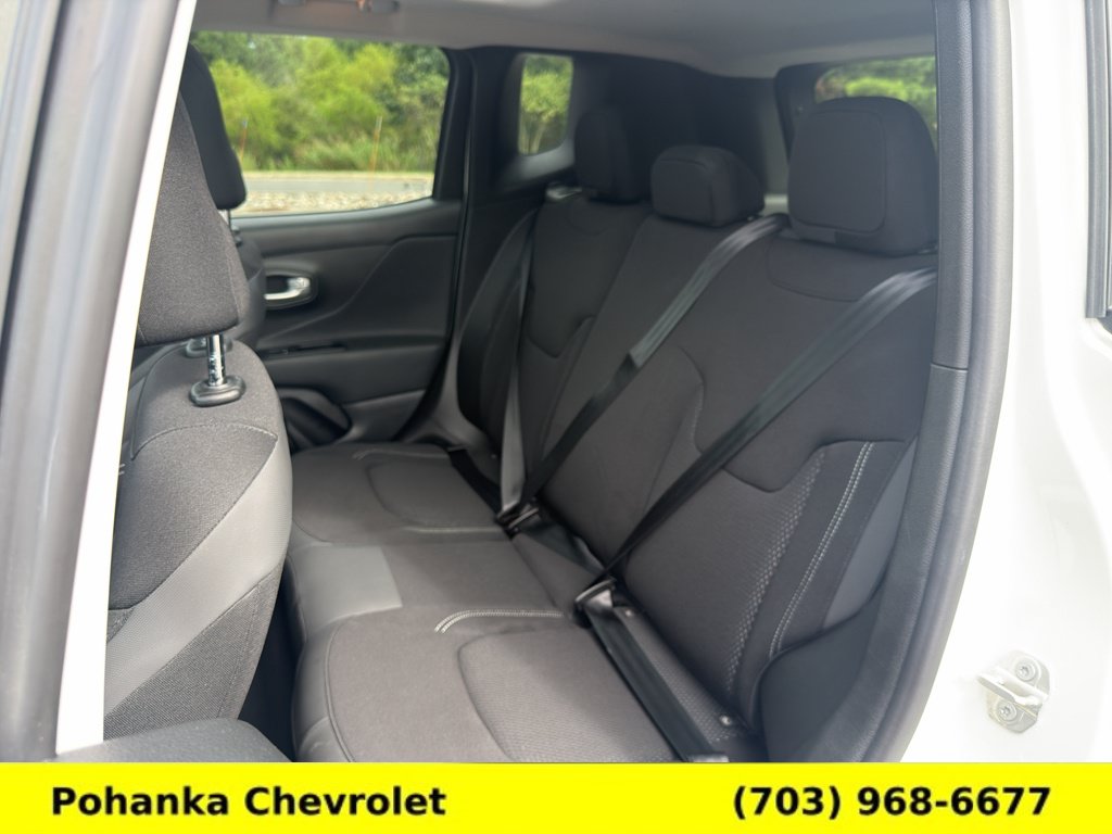 Used 2023 Jeep Renegade Altitude w/ Sun/Sound Group AWD/4WD image 24