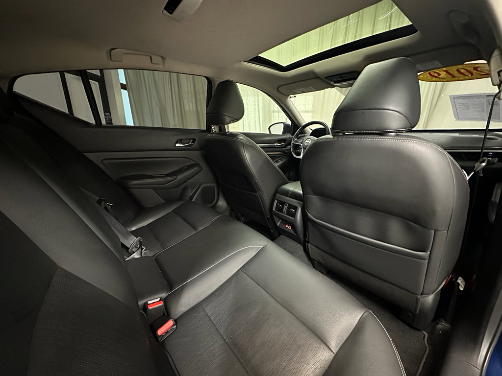 Used 2019 Nissan Altima 2.5 Platinum image 19