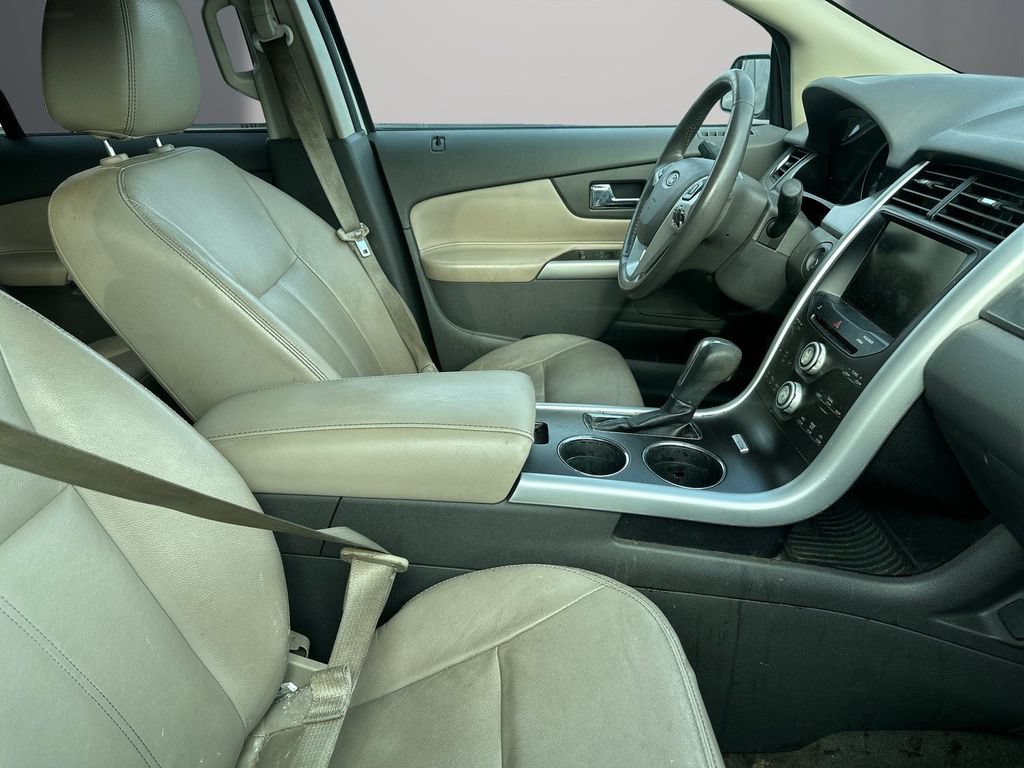Used 2013 Ford Edge Limited FWD image 10