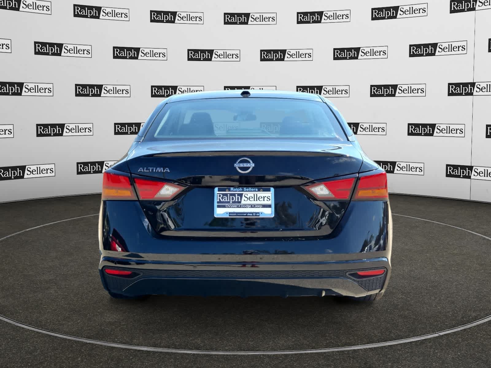 Used 2025 Nissan Altima 2.5 SV FWD image 5