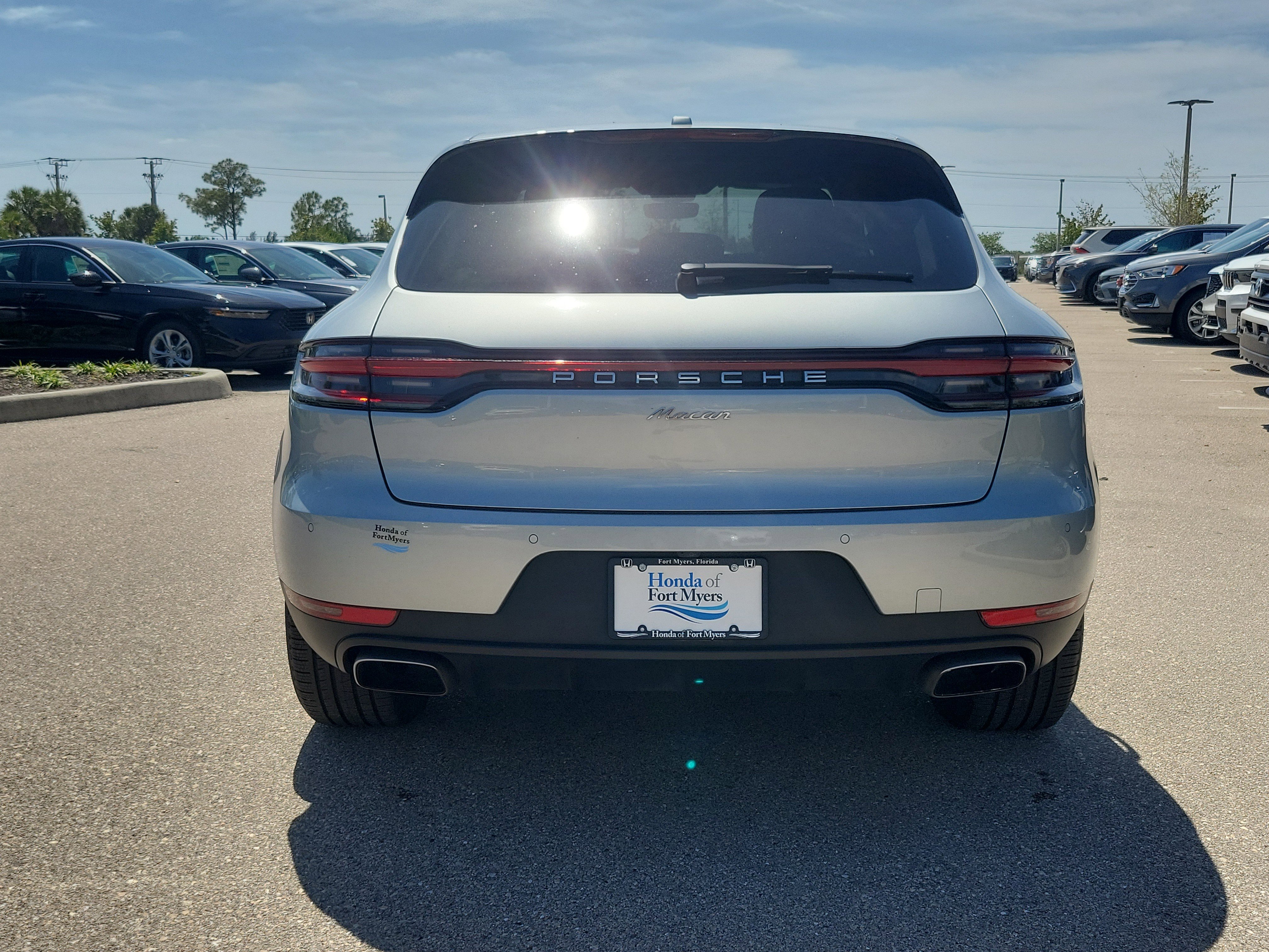 Used 2019 Porsche Macan AWD/4WD image 5