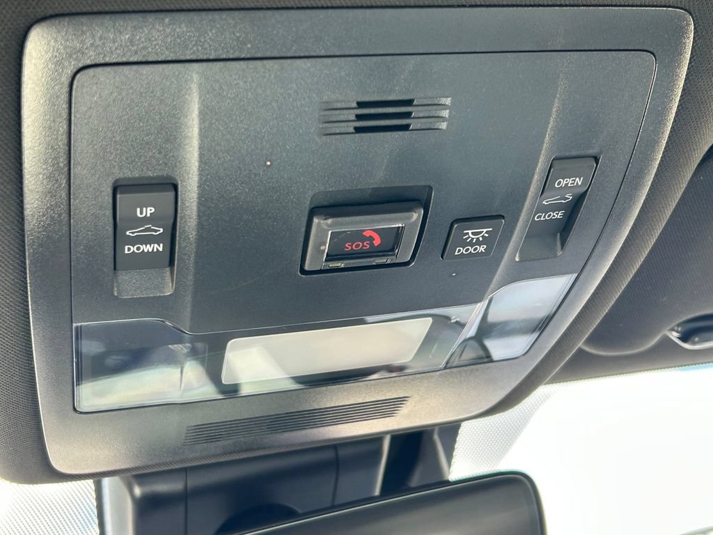 Used 2023 Lexus IS 500 RWD image 19