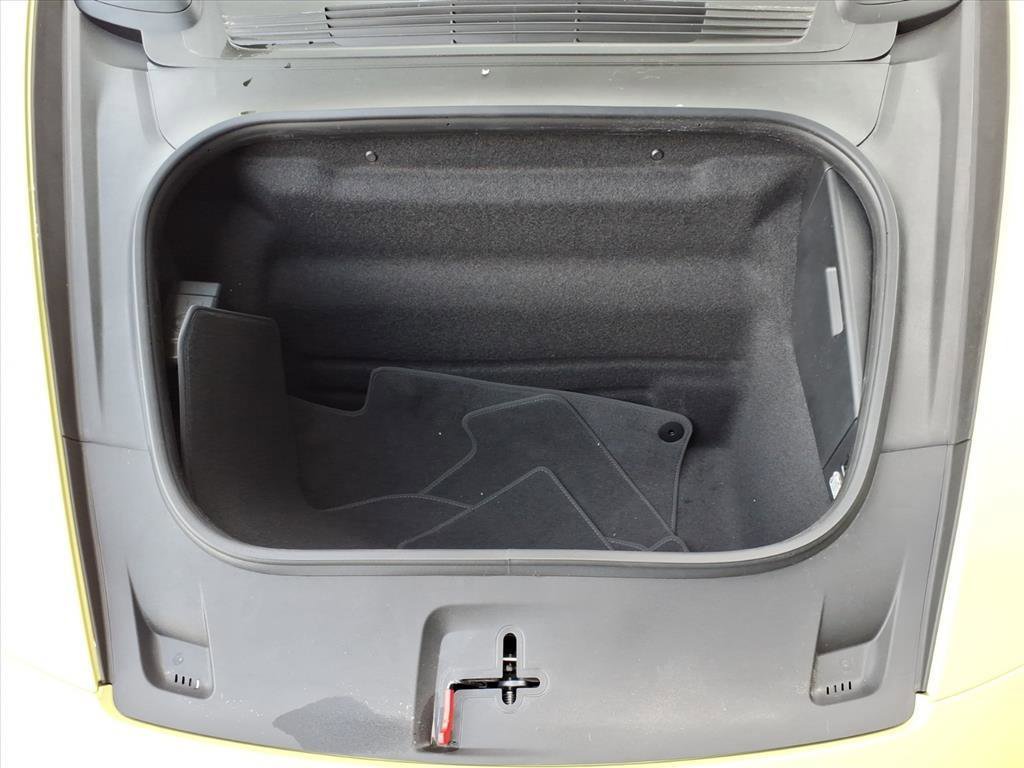 Certified 2025 Porsche 911 Carrera 4 GTS image 26