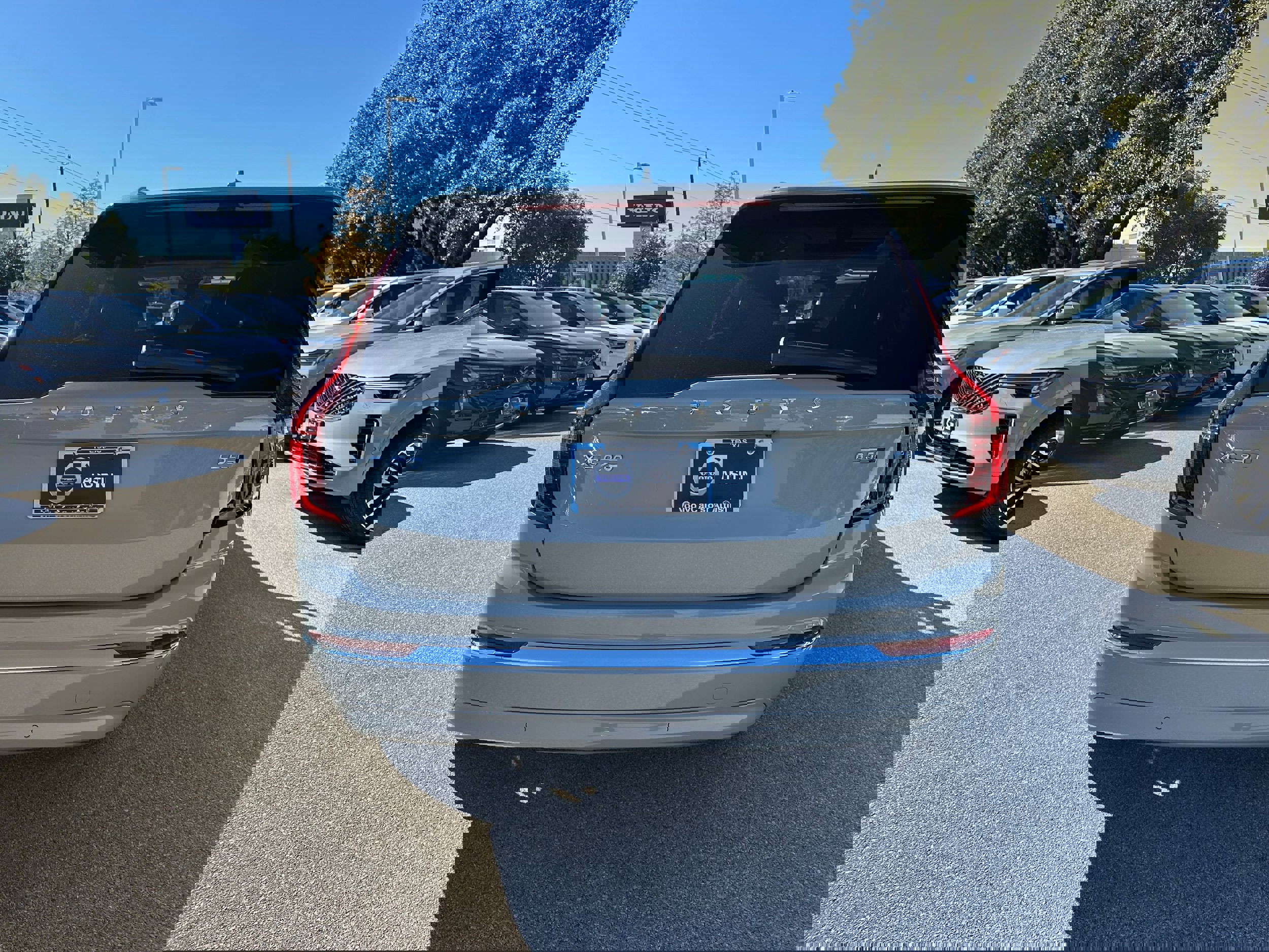 New 2026 Volvo XC90 B5 Core image 5