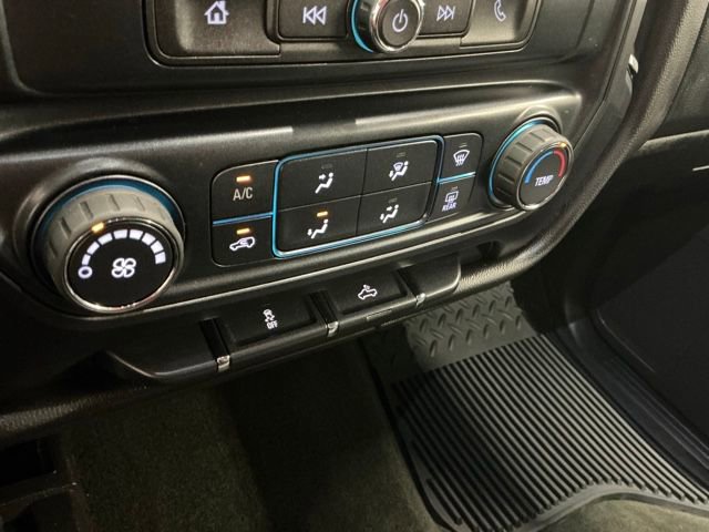 Used 2018 Chevrolet Silverado 1500 Custom w/ Custom Value Package image 22