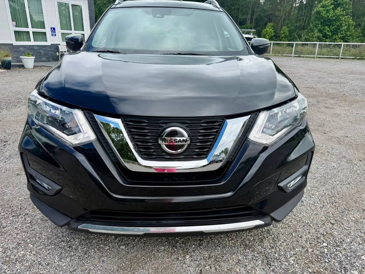 Used 2019 Nissan Rogue SV AWD/4WD image 2