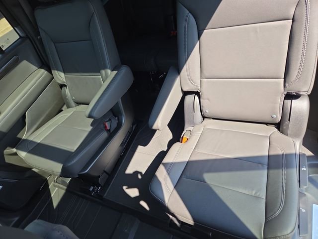 New 2025 Chevrolet Suburban Z71 w/ Z71 Off-Road Package image 26