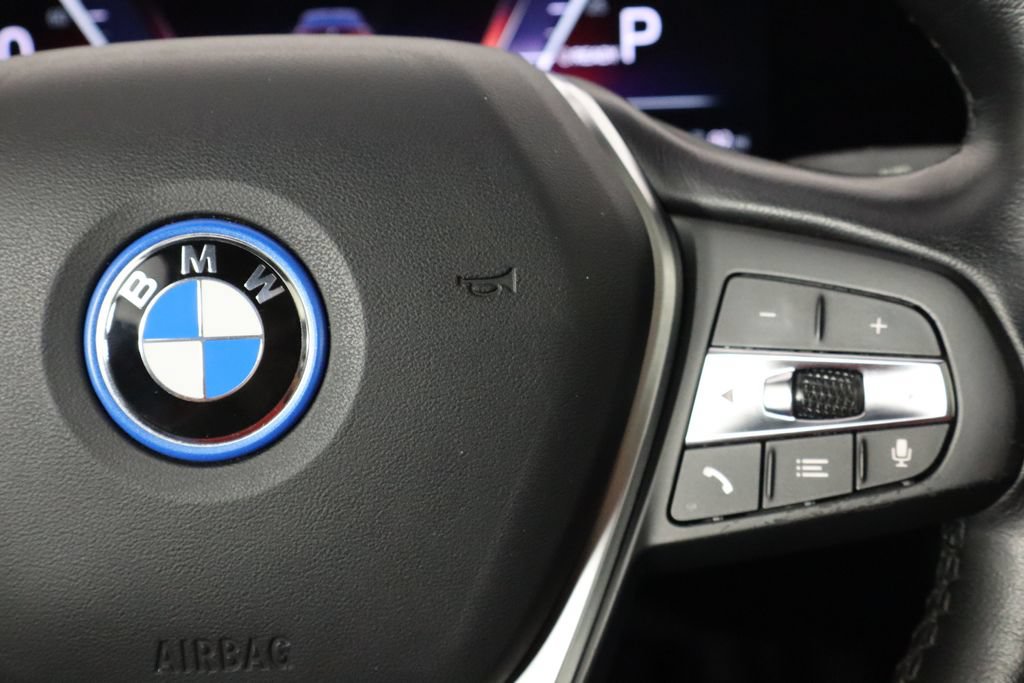 Used 2023 BMW i4 eDrive35 w/ Premium Package RWD image 10