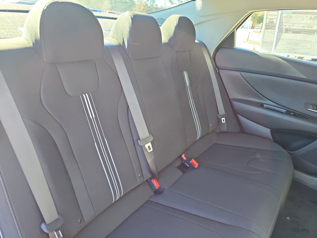 New 2026 Hyundai Elantra Blue image 11