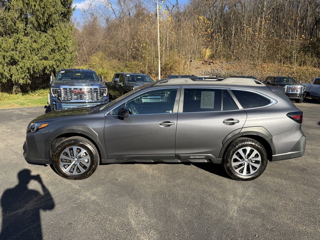 Used 2025 Subaru Outback Premium w/ Popular Package #1 image 6