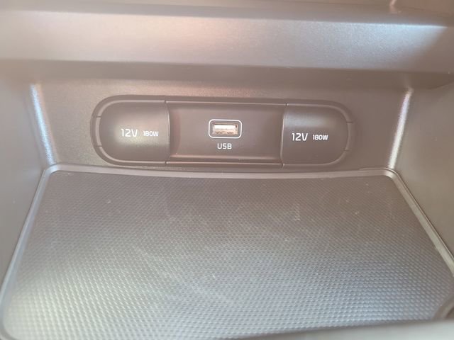 Used 2025 Kia Soul LX w/ LX Technology Package image 24