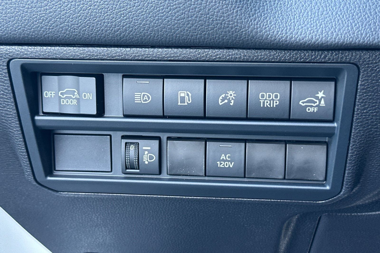 New 2026 Toyota Sequoia SR5 AWD/4WD image 31