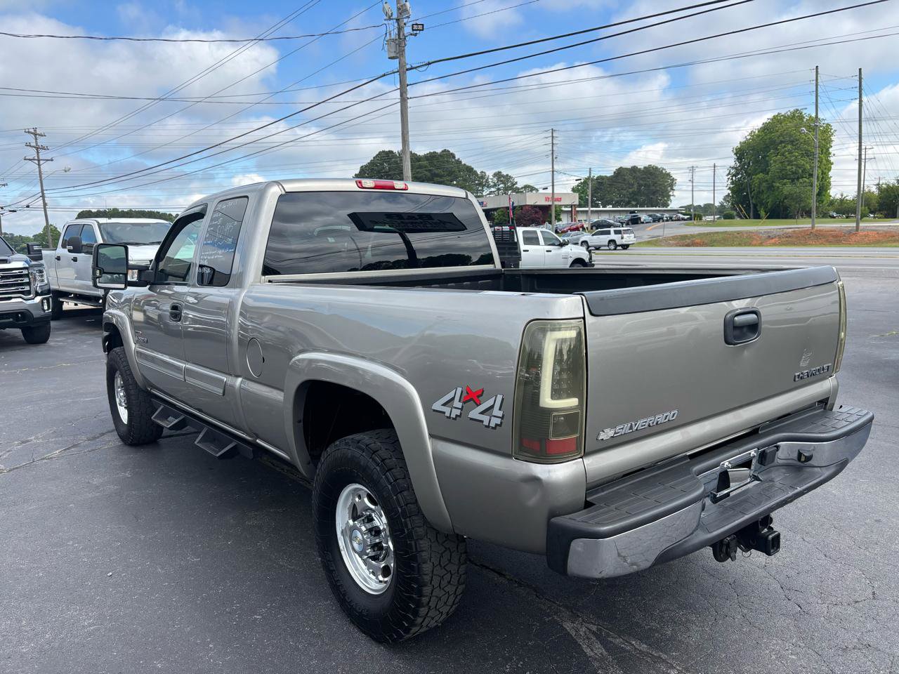 Used 2003 Chevrolet Silverado 2500 LS w/ Skid Plate Package AWD/4WD image 8