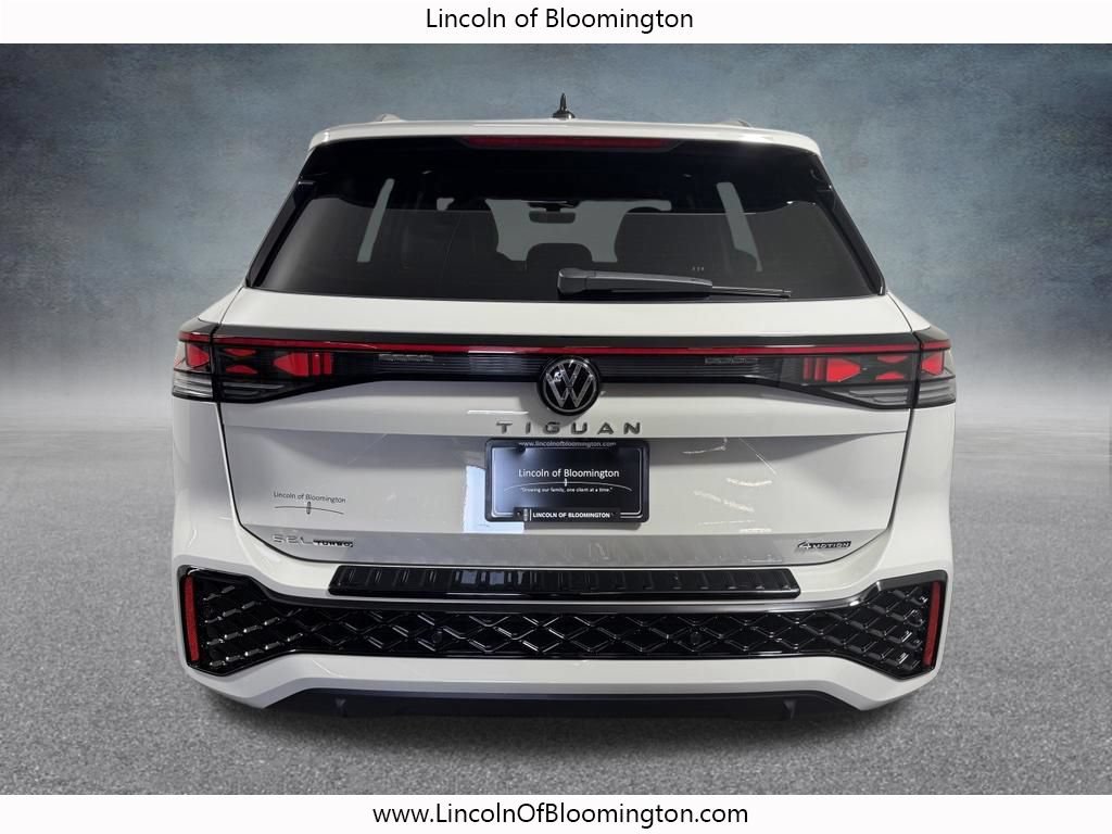 Used 2026 Volkswagen Tiguan SEL R-Line AWD/4WD image 5