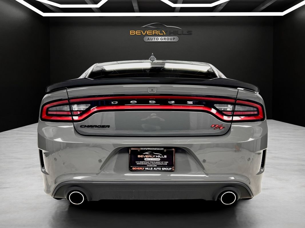 Used 2018 Dodge Charger R/T Scat Pack w/ Dynamics Package RWD image 4