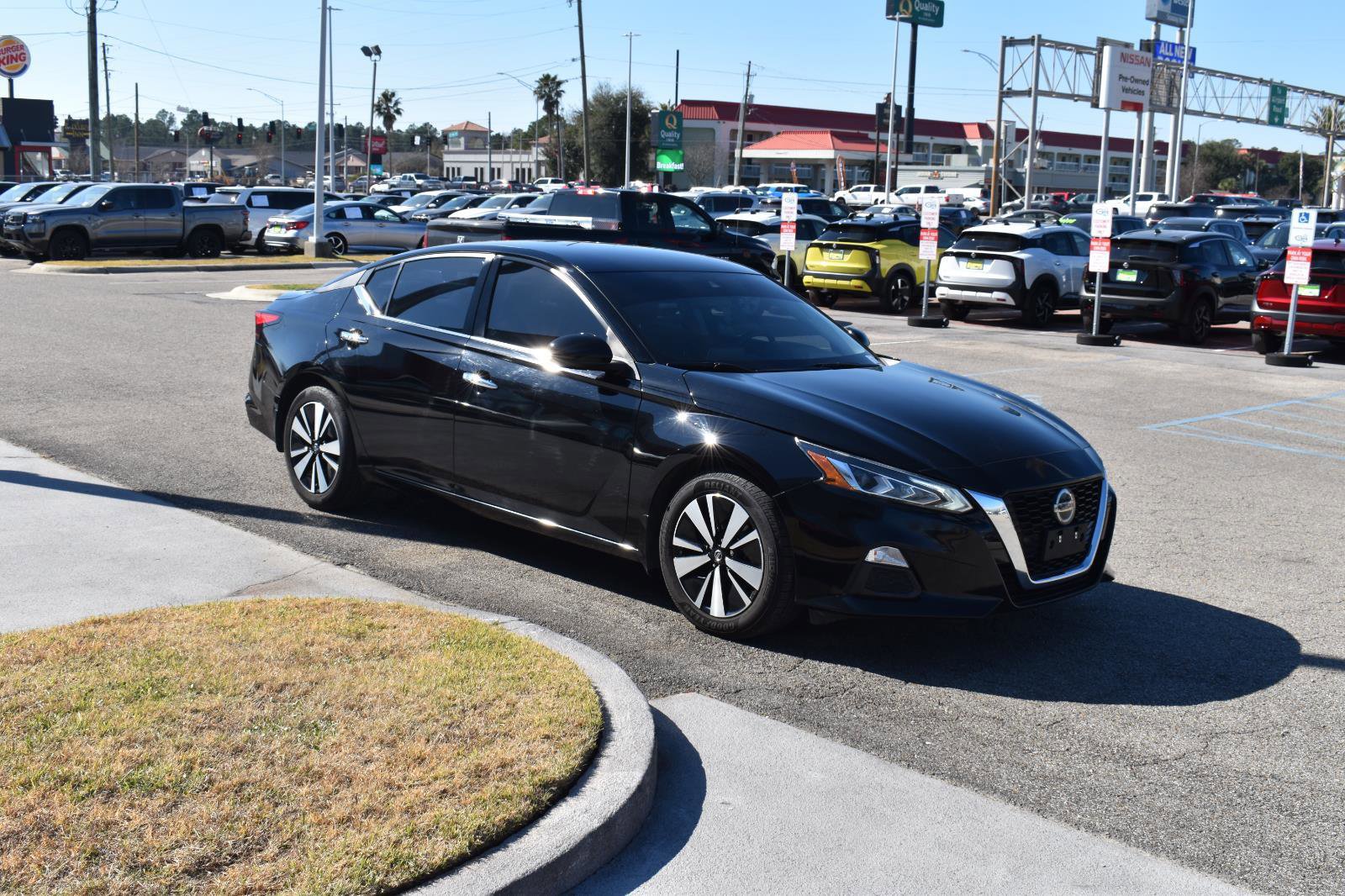 Used 2021 Nissan Altima 2.5 SV image 13