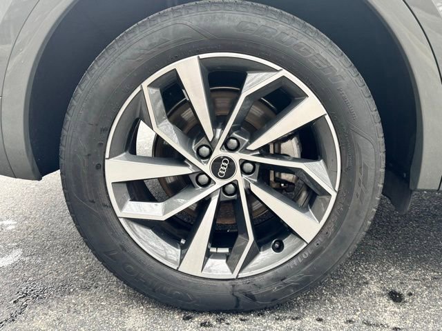 Certified 2023 Audi Q5 2.0T Premium w/ Convenience Package AWD/4WD image 19