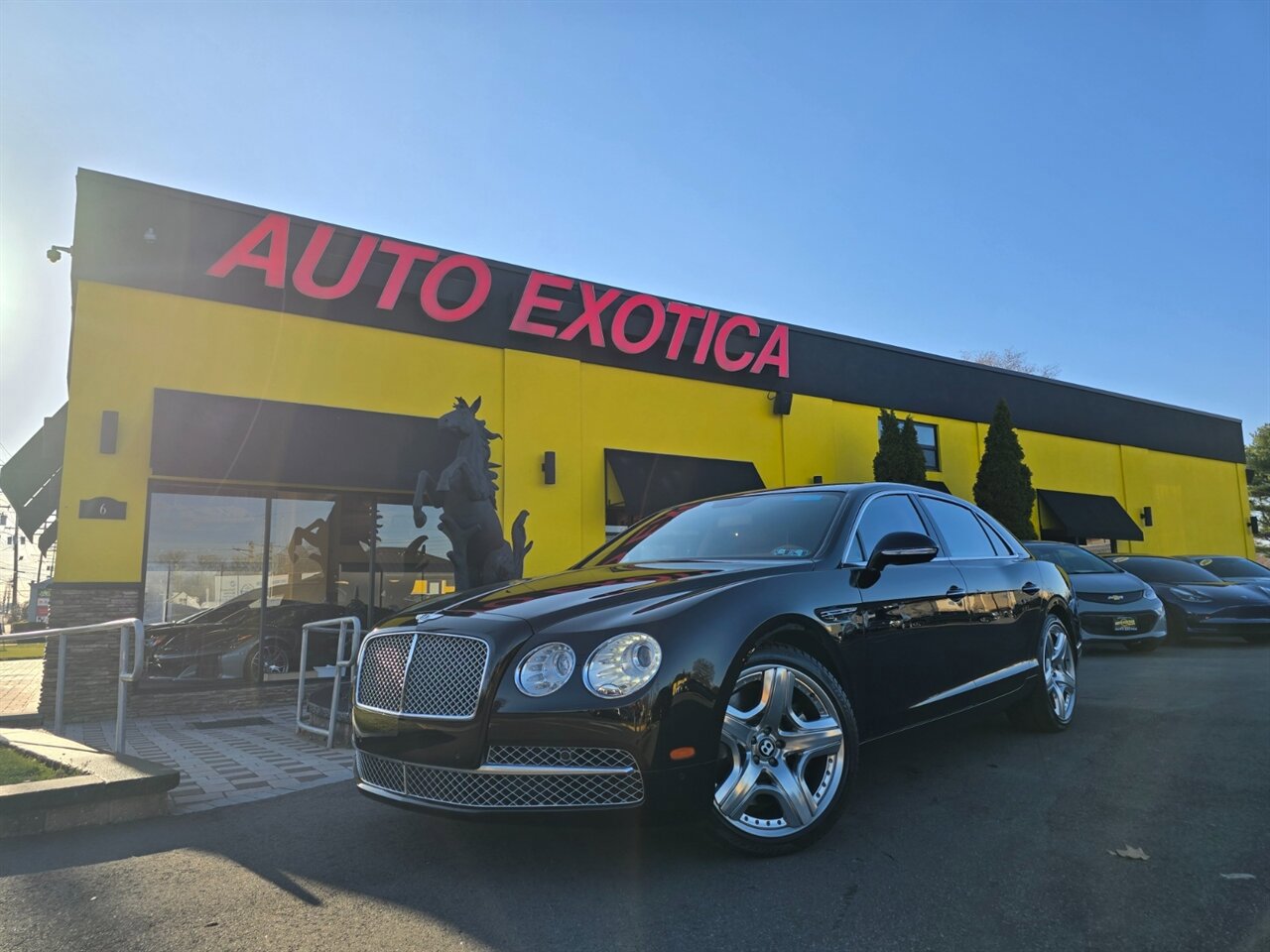 Used 2014 Bentley Flying Spur W12 image 1