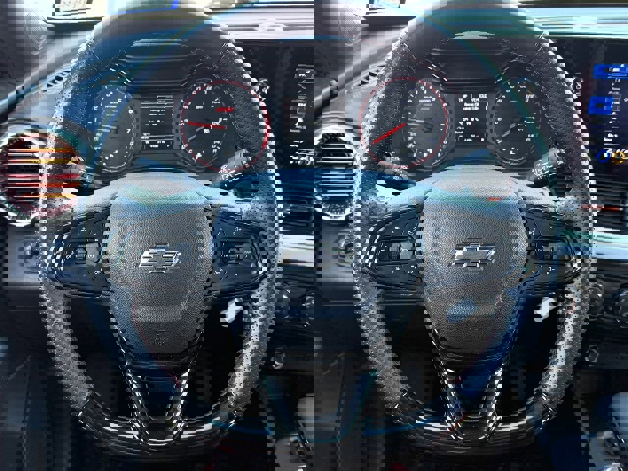 Certified 2024 Chevrolet Trax RS w/ Driver Confidence Package image 13