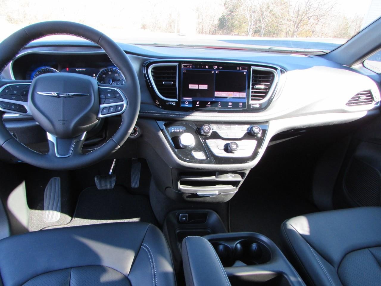 New 2026 Chrysler Pacifica Select image 22