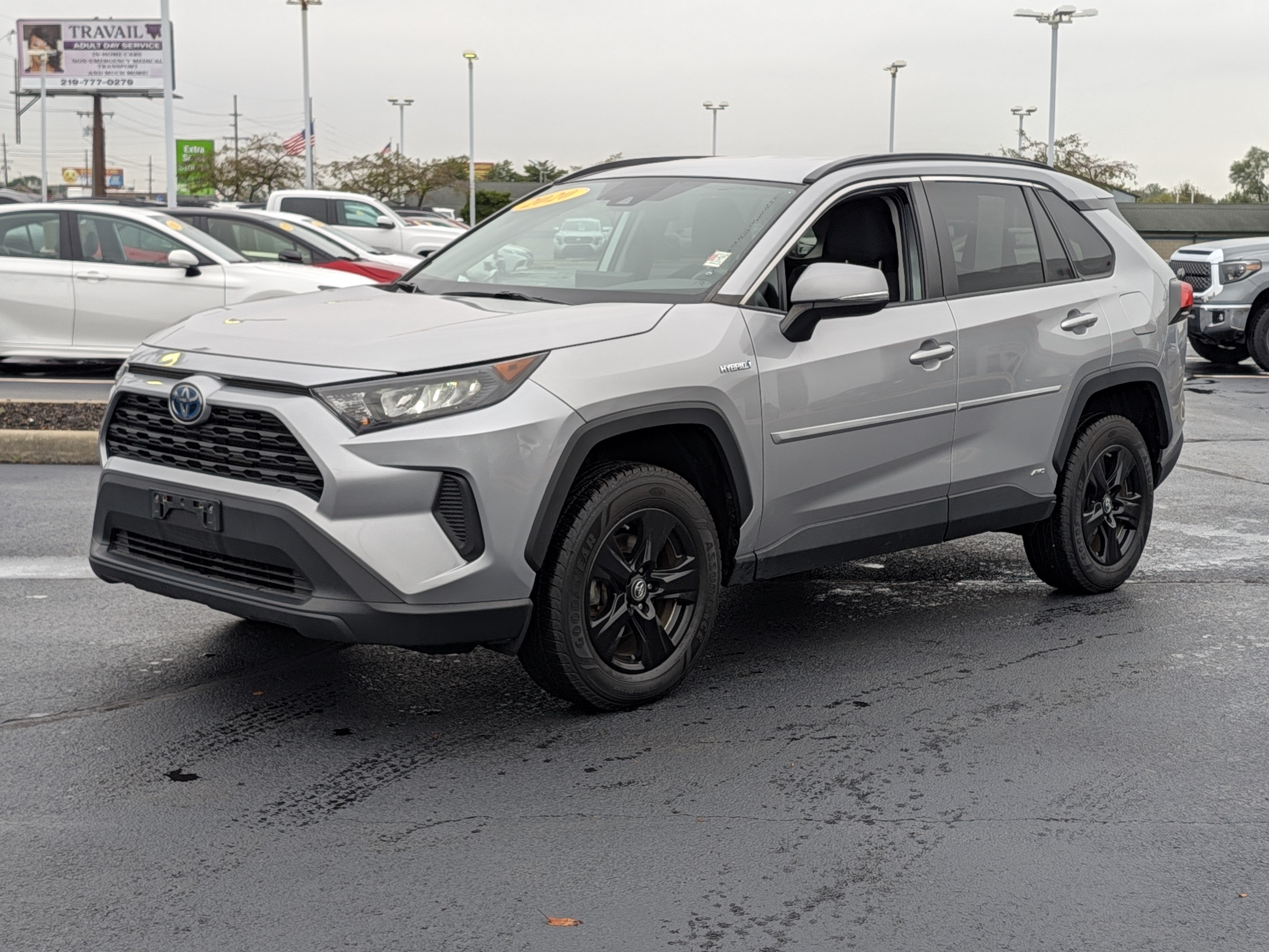 Used 2020 Toyota RAV4 LE w/ All Weather Liner Package AWD/4WD image 4