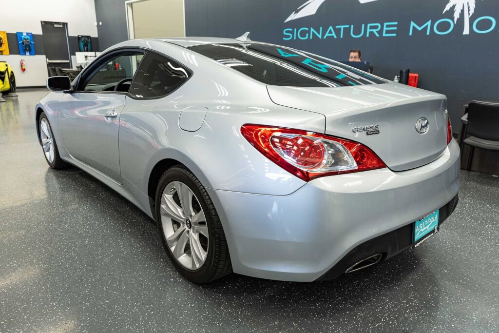 Used 2012 Hyundai Genesis 2.0T RWD image 7