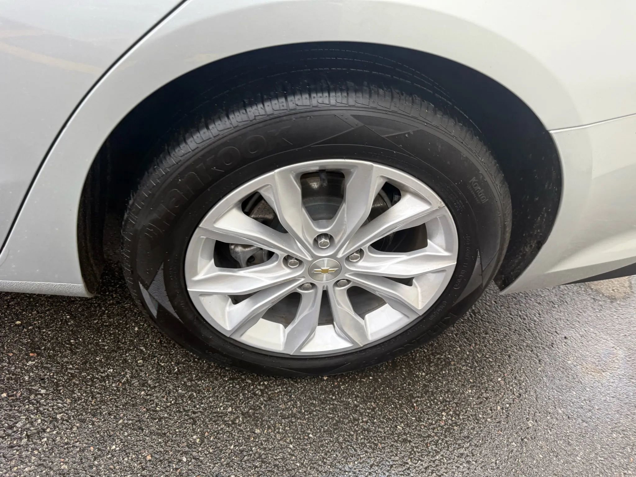 Used 2022 Chevrolet Malibu LT image 9