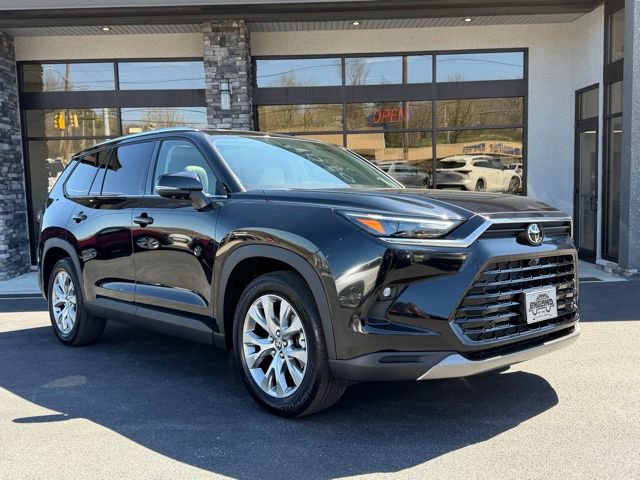 Used 2026 Toyota Grand Highlander Limited image 2