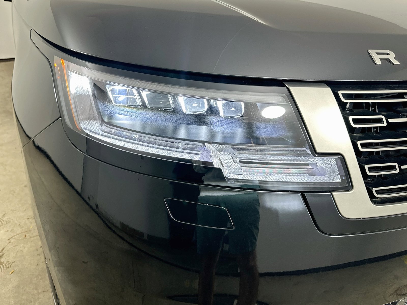New 2027 Land Rover Range Rover SE AWD/4WD image 9