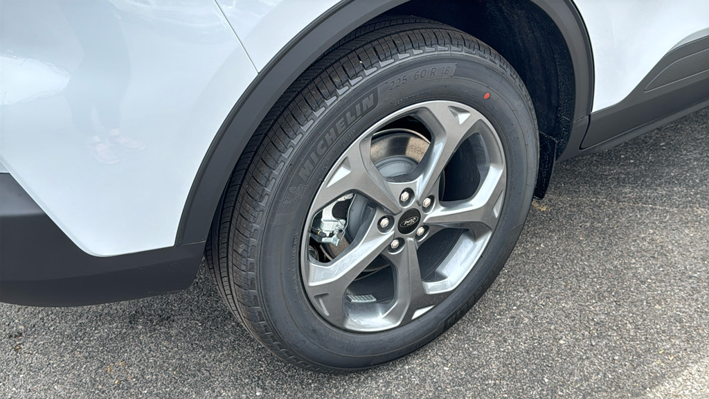 New 2025 Ford Escape ST-Line w/ Tech Pack #1 AWD/4WD image 19