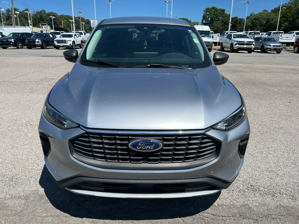 Used 2023 Ford Escape Active w/ Tech Pack #1 FWD image 2
