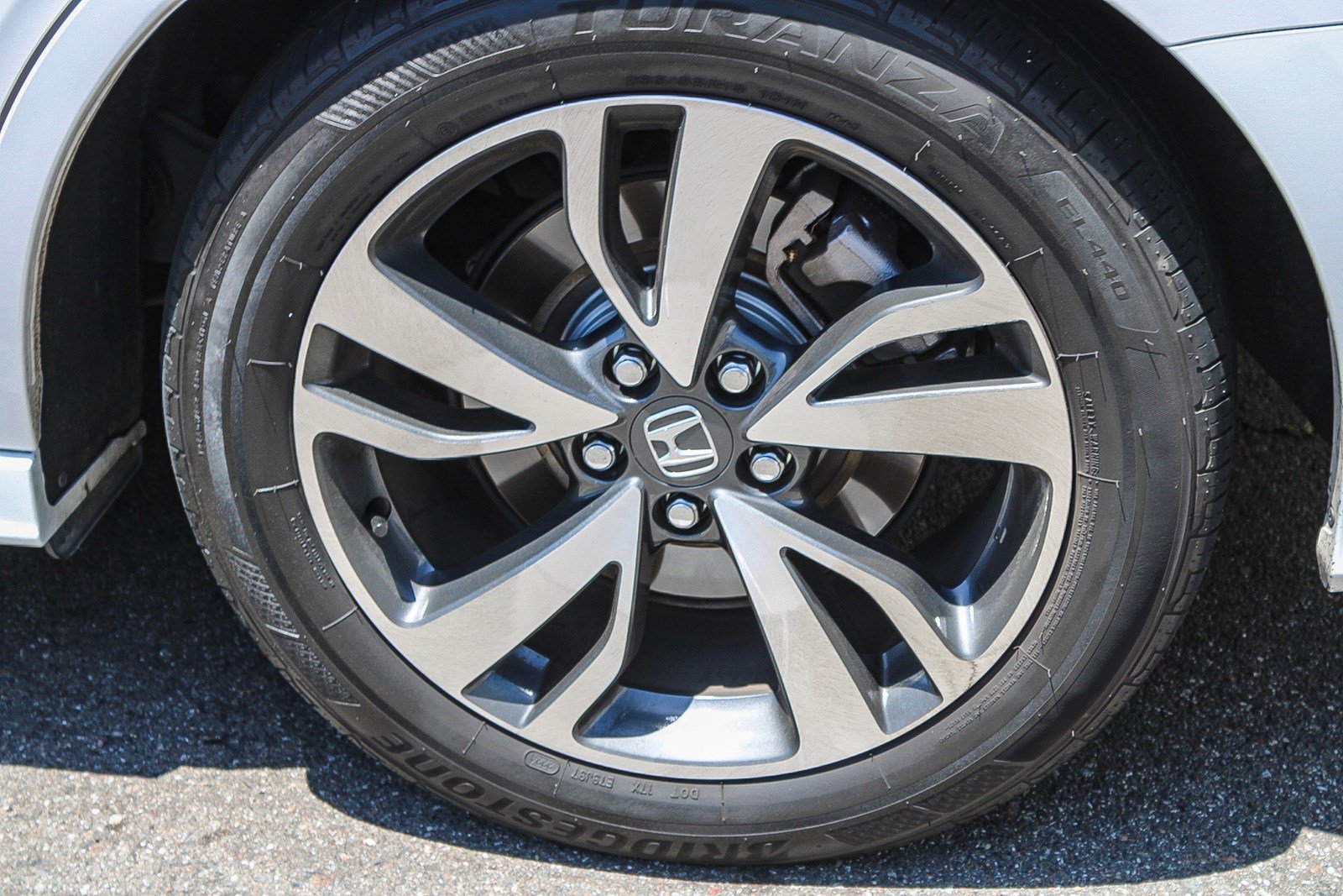 Used 2024 Honda Odyssey Touring image 12