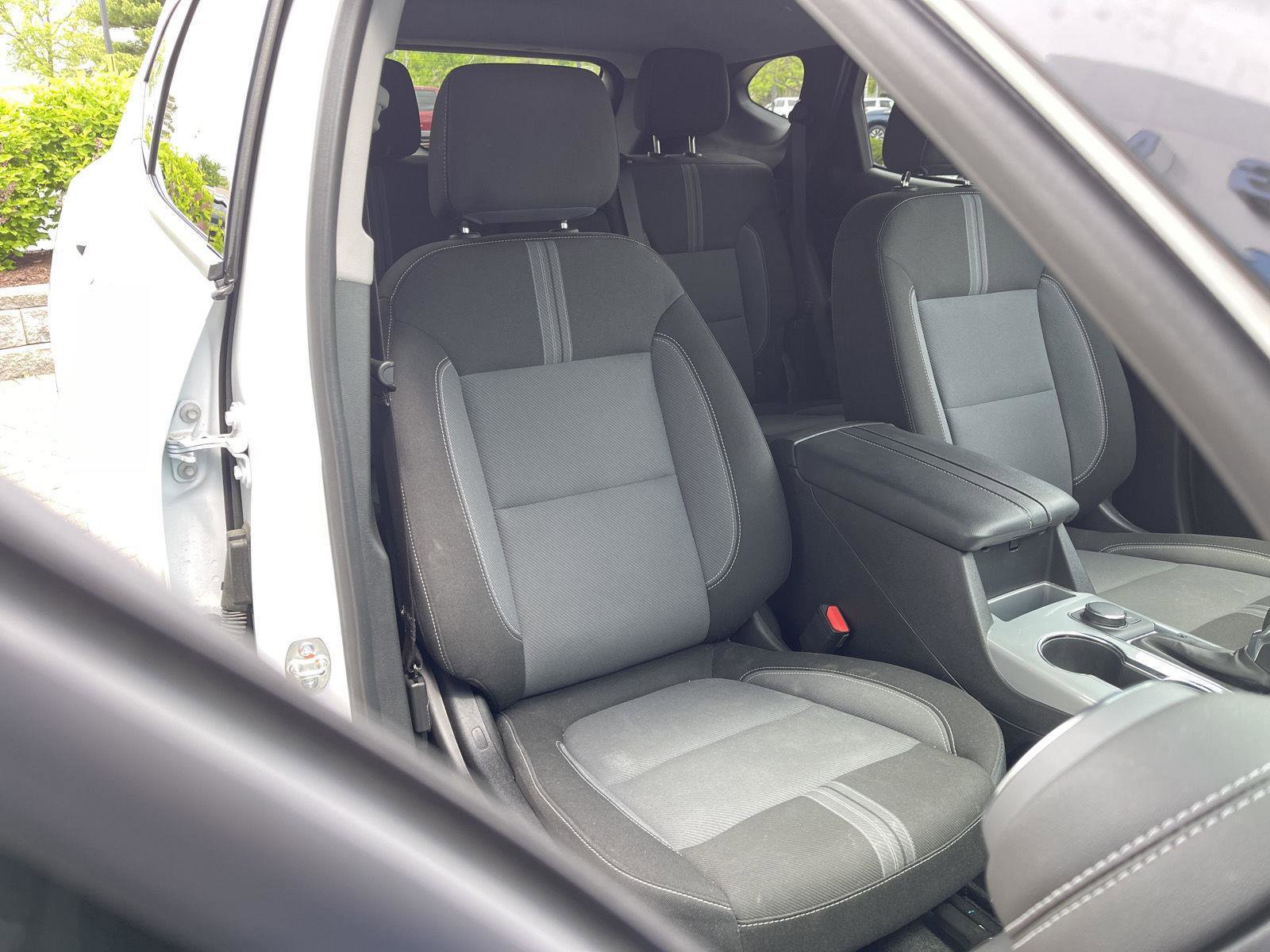 Used 2024 Chevrolet Blazer LT w/ Convenience Package FWD image 34