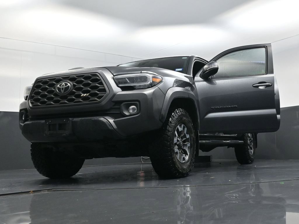 Used 2022 Toyota Tacoma TRD Off-Road image 24