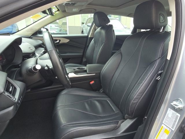 Used 2024 Acura TLX w/ Technology Package image 9