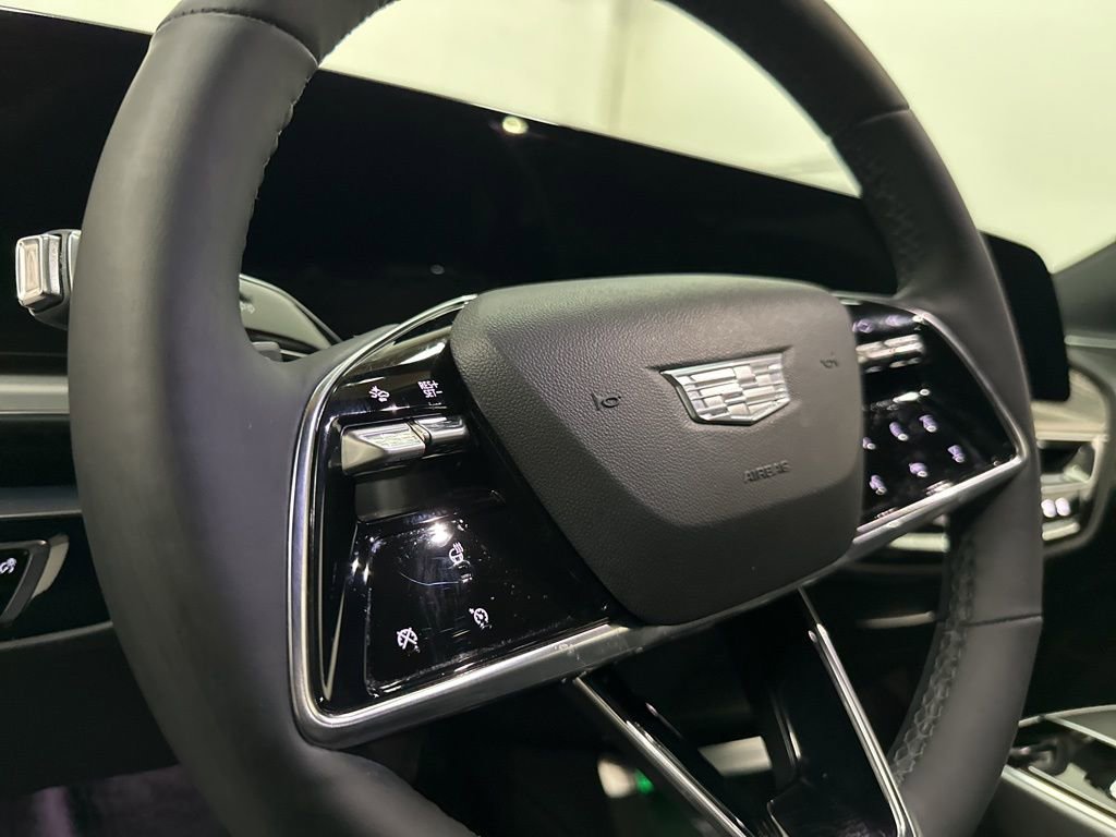 Used 2024 Cadillac Lyriq Luxury w/ LPO, Floor Liner Package image 33