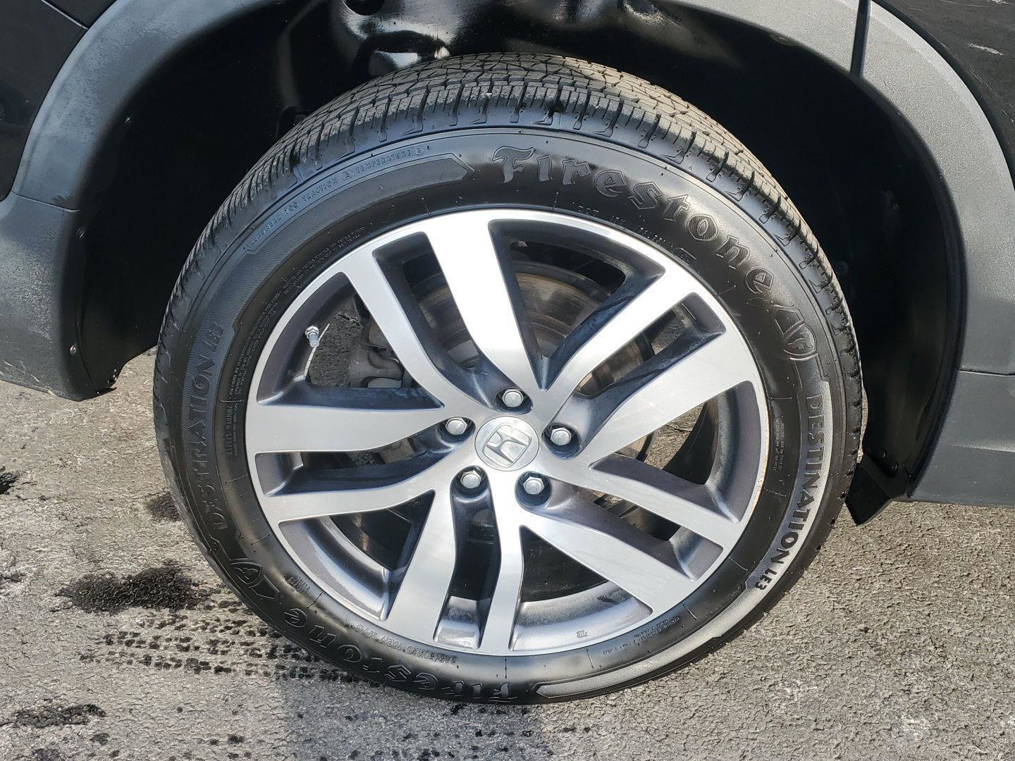 Used 2017 Honda Pilot Touring image 7