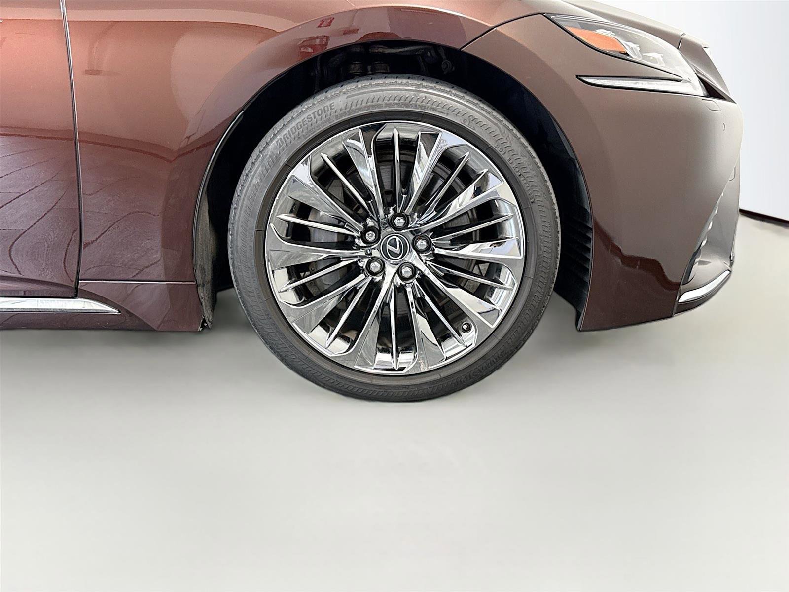 Used 2019 Lexus LS 500 w/ Interior Upgrade Package RWD image 19