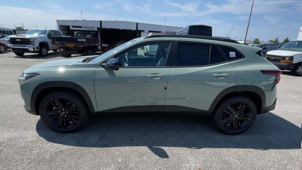 New 2026 Chevrolet Trax ACTIV w/ Sunroof Package FWD image 7