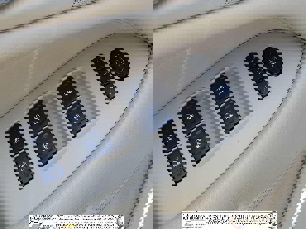 Certified 2016 Cadillac Escalade ESV Luxury image 25