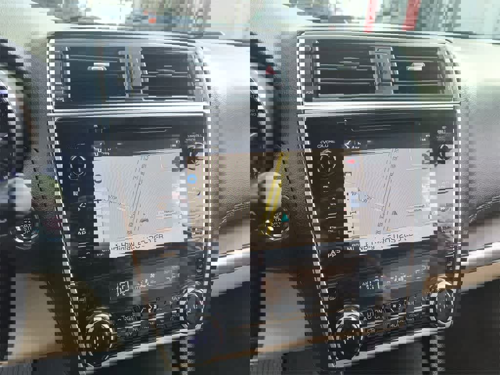 Used 2018 Subaru Outback 3.6R Limited image 18