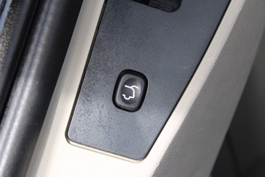 Used 2019 Dodge Grand Caravan SXT image 11