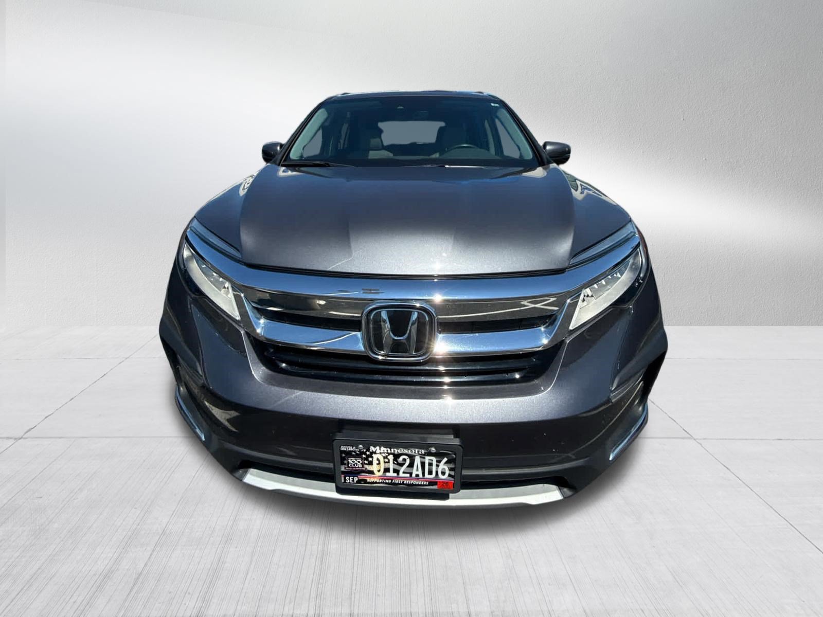 Used 2022 Honda Pilot Touring image 2