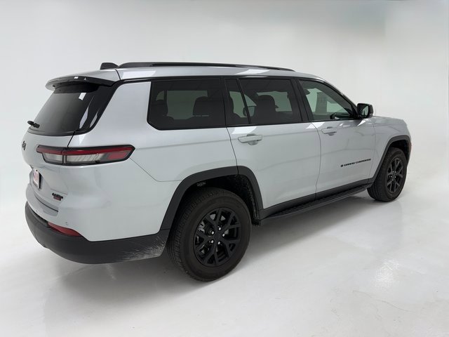 Used 2025 Jeep Grand Cherokee L Altitude image 21