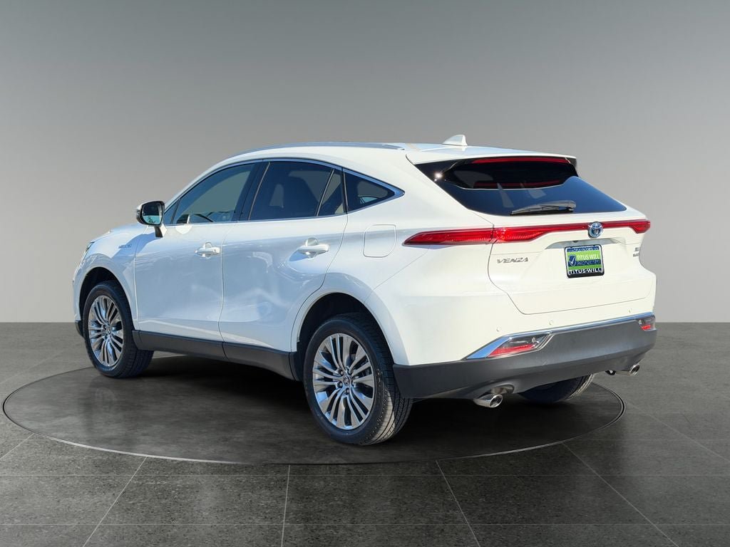 Used 2021 Toyota Venza XLE w/ Softex Package AWD/4WD image 7